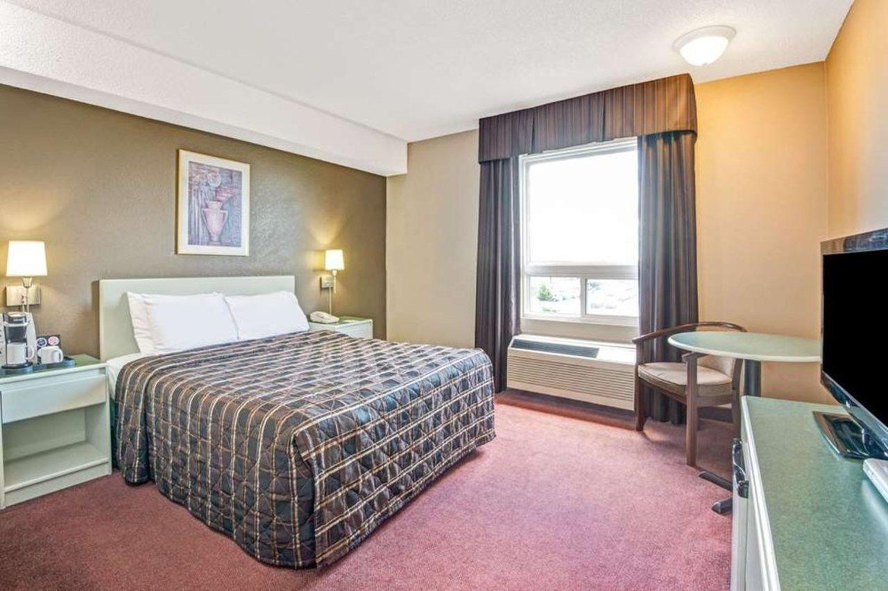 Four Points By Sheraton Воган Экстерьер фото